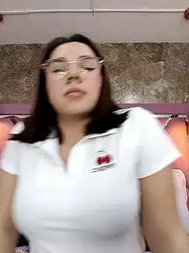 EmmaSulivan online show from 5, 1, 2026