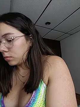 Snapshot of EmmaSulivan chatting on 14, 7, 2026 EmmaSulivan online show from 14, 7, 2026