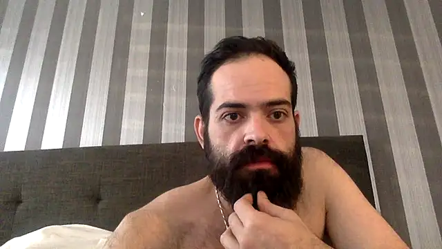 guccititi online show from 11, 9, 2025