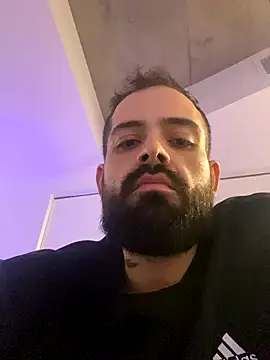 guccititi online show from 1, 11, 2025