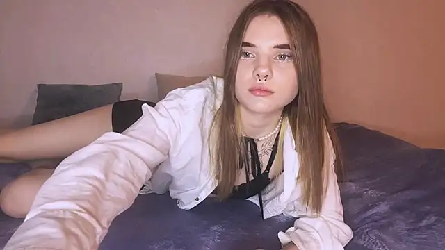 CarolinePepper online show from 18, 2, 2025