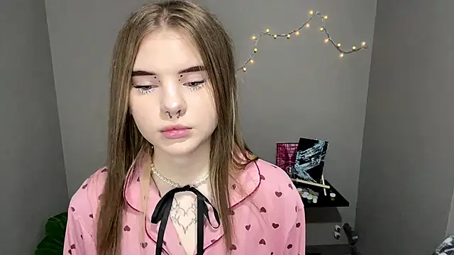 CarolinePepper online show from 15, 3, 2025