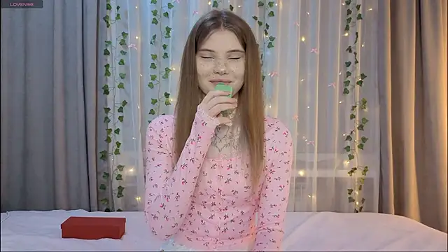 CarolinePepper online show from 26, 2, 2026