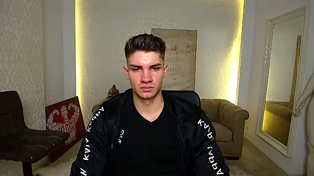 MaxKaiden online show from 17, 10, 2025