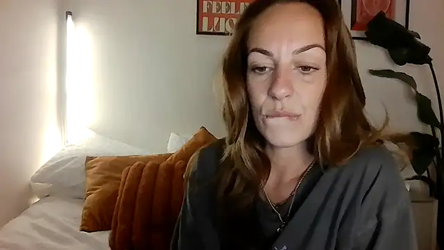 Snapshot of Edenfox- chatting on 31, 7, 2026 Edenfox- online show from 31, 7, 2026
