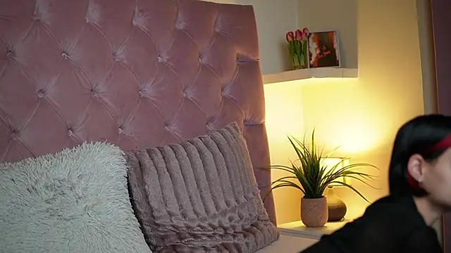 MaiaMini online show from 18, 12, 2025