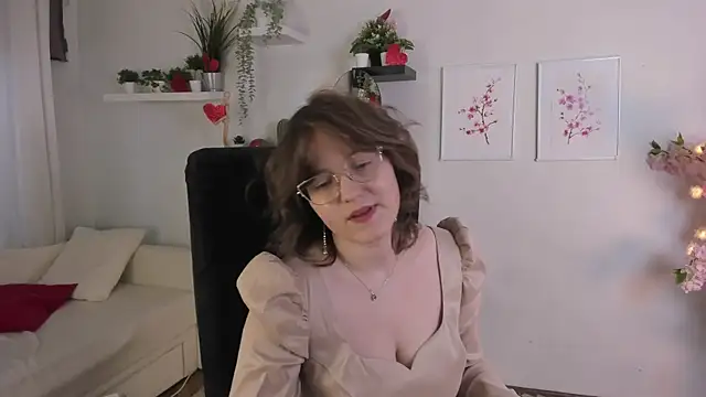 Rada Woods online show from 17, 2, 2025