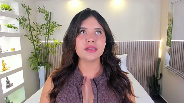 Snapshot of GeorginaReyes chatting on 25, 5, 2026 GeorginaReyes online show from 25, 5, 2026