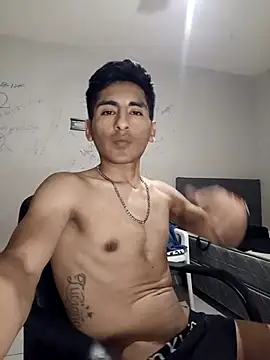 Snapshot of LeonRoots chatting on 18, 1, 2026 LeonRoots online show from 18, 1, 2026