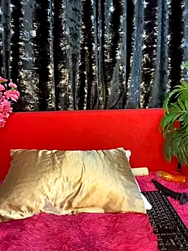 Siena Amaris online show from 5, 12, 2025