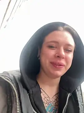 AlishaPrettyBlade online show from 3, 4, 2026