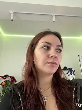 AshleySkott  online show from 4, 11, 2025