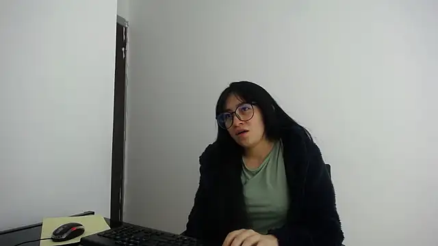 Snapshot of Arielle_lov chatting on 12, 2, 2026 Arielle lov online show from 12, 2, 2026