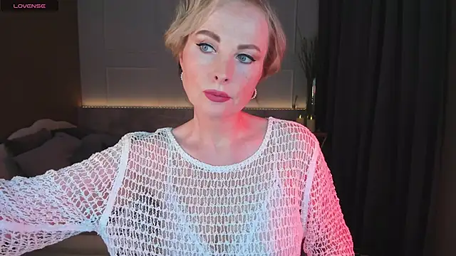 Snapshot of Sandra_Kind chatting on 7, 3, 2025 Sandra Kind online show from 7, 3, 2025