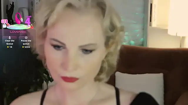 Snapshot of Sandra_Kind chatting on 30, 9, 2025 Sandra Kind online show from 30, 9, 2025