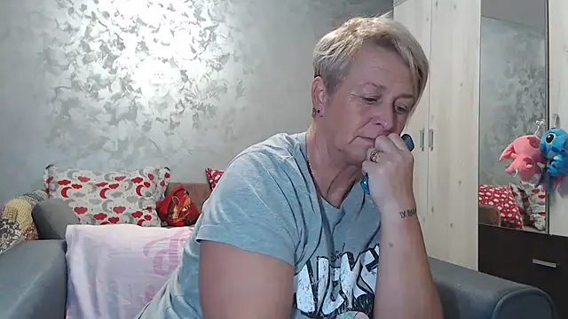 RosesandLillies online show from 9, 11, 2025