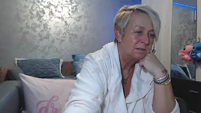 RosesandLillies online show from 5, 12, 2025