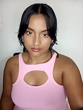 Snapshot of victoria_roussee chatting on 13, 3, 2025 victoria roussee online show from 13, 3, 2025