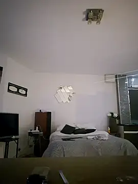 Mrnutella online show from 26, 2, 2025