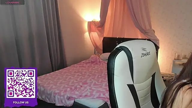 Snapshot of boozekirs_ chatting on 13, 9, 2025 boozekirs online show from 13, 9, 2025