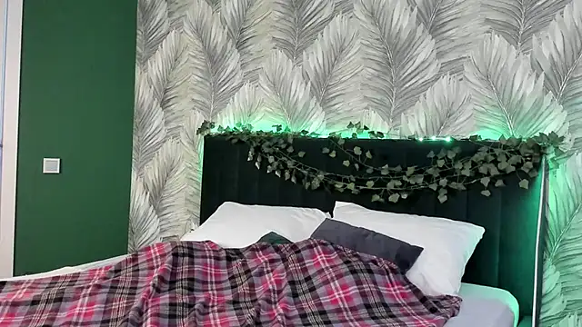 Snapshot of boozekirs_ chatting on 5, 11, 2025 boozekirs online show from 5, 11, 2025