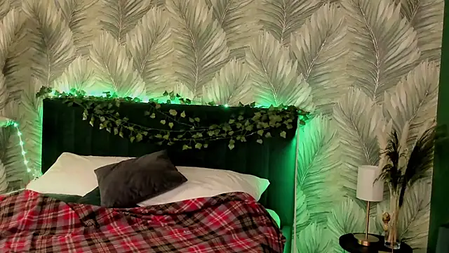 Snapshot of boozekirs_ chatting on 6, 11, 2025 boozekirs online show from 6, 11, 2025