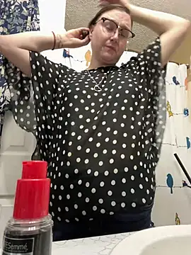 Snapshot of HTXBELLE chatting on 7, 2, 2026 HTXBELLE online show from 7, 2, 2026