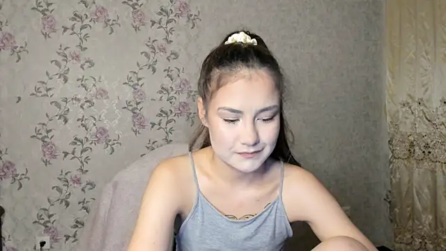 Snapshot of ri_moore chatting on 25, 9, 2025 ri moore online show from 25, 9, 2025