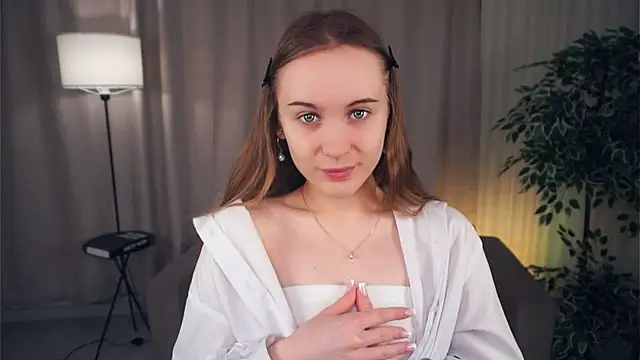 QuennaCoote online show from 18, 3, 2025