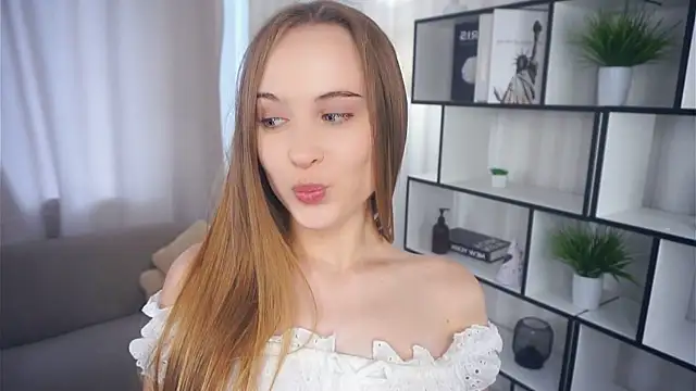 QuennaCoote online show from 21, 9, 2025