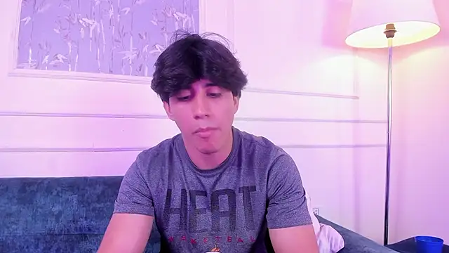 Allex Cano online show from 13, 4, 2026