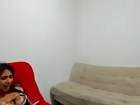 Snapshot of horrny_18_victoria chatting on 25, 10, 2025 horrny 18 victoria online show from 25, 10, 2025