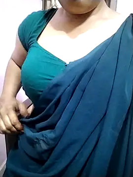 Snapshot of suthas99 chatting on 3, 4, 2026 suthas99 online show from 3, 4, 2026