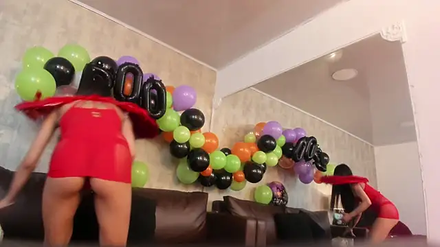 Snapshot of NahomyCarther chatting on 30, 10, 2025 NahomyCarther online show from 30, 10, 2025