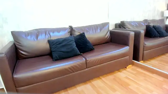 Snapshot of NahomyCarther chatting on 4, 11, 2025 NahomyCarther online show from 4, 11, 2025