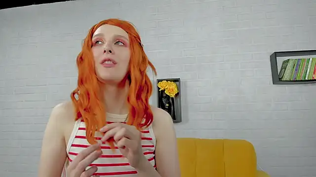 KristinMoore online show from 26, 2, 2025