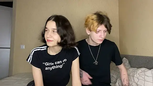 baby lesi online show from 7, 3, 2025