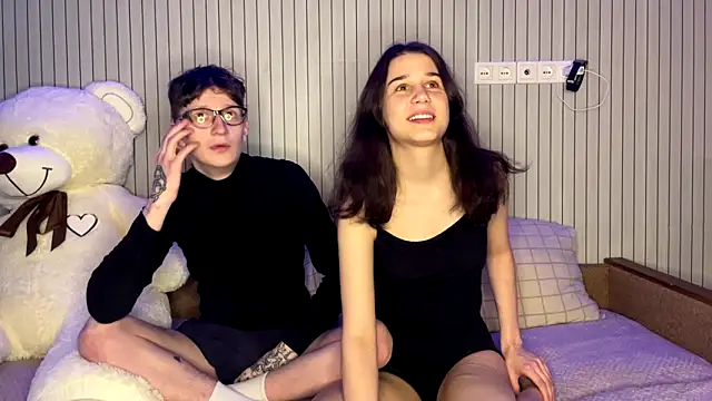 baby lesi online show from 1, 3, 2026