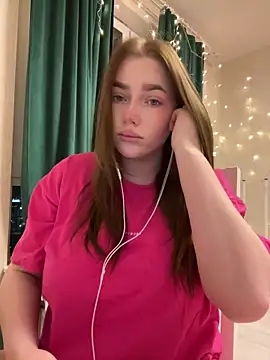Snapshot of Milana_mil chatting on 1, 3, 2025 Milana mil online show from 1, 3, 2025