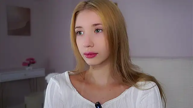 SunnivaCovil online show from 30, 11, 2025