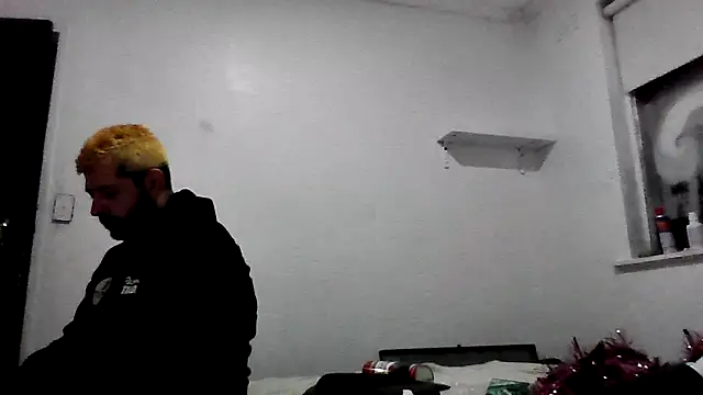 Snapshot of kinkyfag94 chatting on 20, 12, 2025 kinkyfag94 online show from 20, 12, 2025
