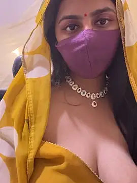 Dishasarmaa05 online show from 18, 11, 2025