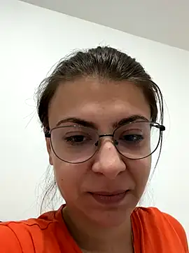Snapshot of KittieHallo chatting on 19, 10, 2025 KittieHallo online show from 19, 10, 2025