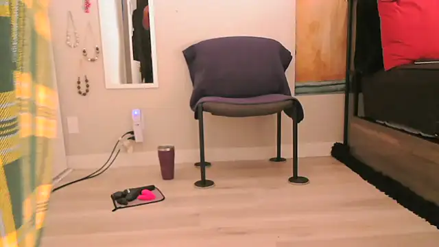 Queenanitadix online show from 5, 2, 2026