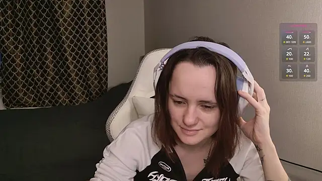 Luna Loveee online show from 26, 10, 2025