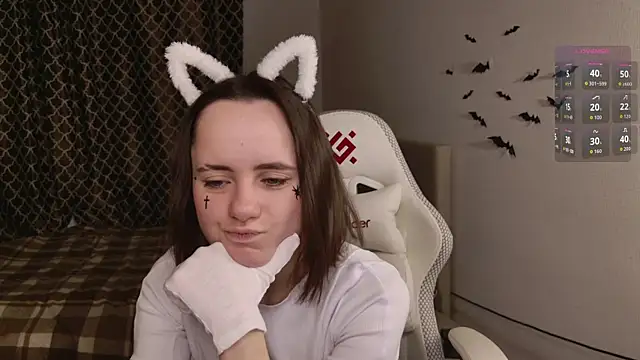 Luna Loveee online show from 31, 10, 2025