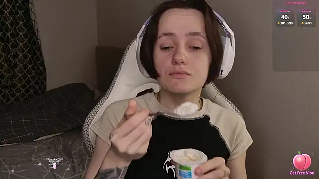 Luna Loveee online show from 26, 3, 2026