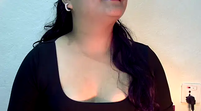 Snapshot of rosay_rosee chatting on 20, 2, 2025 rosay rosee online show from 20, 2, 2025