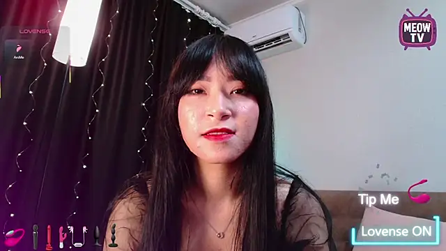 miyakimi0101 online show from 12, 9, 2025