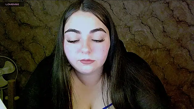 Snapshot of kitsune_8 chatting on 29, 9, 2025 kitsune 8 online show from 29, 9, 2025